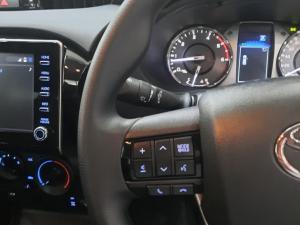Toyota Hilux 2.4 GD-6 RB Raider automaticE/CAB - Image 9