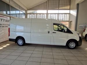Toyota Quantum 2.8 SlwbP/V - Image 3