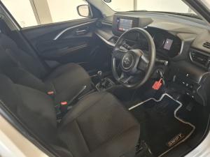 Suzuki Swift 1.2 GL - Image 13