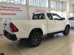 Toyota Hilux 2.4 GD-6 RB Raider automaticE/CAB - Image 2