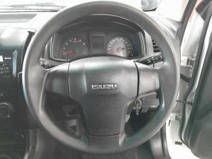 Isuzu KB 250 D-TEQ HO HI RiderD/C - Image 15