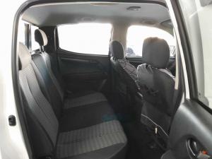Isuzu KB 250 D-TEQ HO HI RiderD/C - Image 19