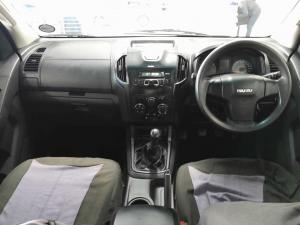 Isuzu KB 250 D-TEQ HO HI RiderD/C - Image 7