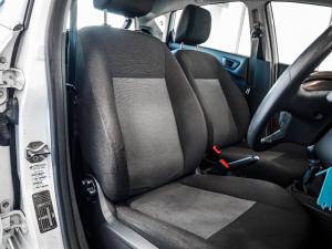 Ford Fiesta 5-door 1.4 Ambiente (aircon+audio) - Image 11