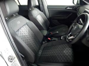 Volkswagen T-Cross 1.0TSI R-Line - Image 9