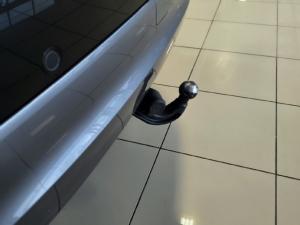 Land Rover Discovery D300 S - Image 17