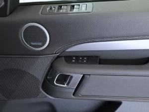 Land Rover Discovery D300 S - Image 27