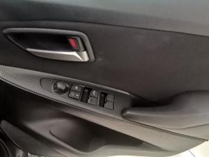 Mazda Mazda2 1.5 Dynamic auto - Image 13
