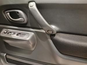 Suzuki Jimny 1.3 - Image 15