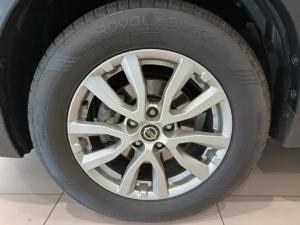 Nissan X-Trail 2.5 4x4 Acenta Tech - Image 8
