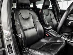Volvo V40 Cross Country D4 Momentum - Image 11