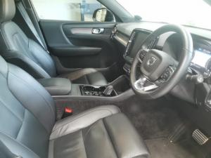Volvo XC40 T4 R-Design - Image 4