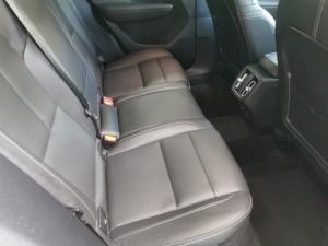 Volvo XC40 T4 R-Design - Image 5
