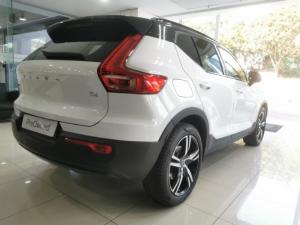 Volvo XC40 T4 R-Design - Image 8