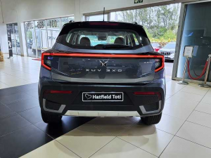 Mahindra XUV 3XO 1.2T AX7L - Image 6