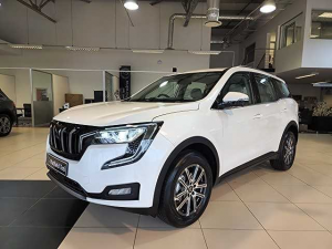 Mahindra XUV700 2.0T AX7L - Image 4