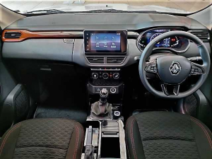 Renault Kiger 1.0 Turbo Intens - Image 13