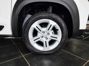 Renault Kiger 1.0 Turbo Zen - Image 15