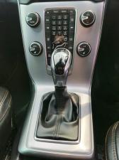 Volvo V40 T4 Momentum auto - Image 14