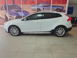 Volvo V40 T4 Momentum auto - Image 3