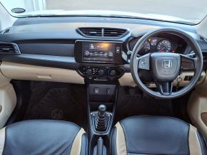 Honda Amaze 1.2 Trend - Image 17