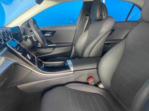 Mercedes-Benz C-Class C220d Avantgarde - Image 8