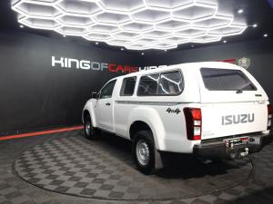 Isuzu D-Max 250 4x4 Hi-Ride - Image 4