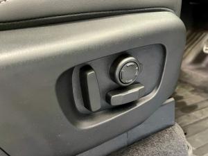 Land Rover Discovery D350 Dynamic HSE - Image 17