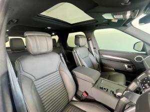 Land Rover Discovery D350 Dynamic HSE - Image 18