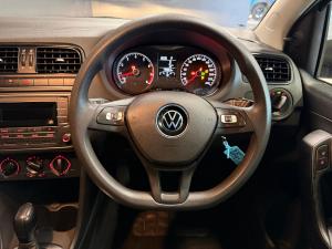 Volkswagen Polo Vivo hatch 1.6 Comfortline auto - Image 13