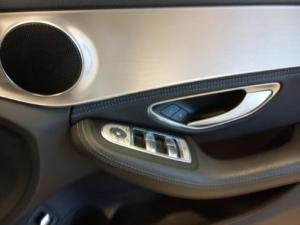 Mercedes-Benz C-Class C180 auto - Image 12