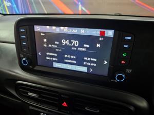 Hyundai Grand i10 1.2 Premium hatch - Image 8