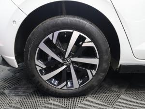 Volkswagen Polo hatch 1.0TSI Life auto - Image 7