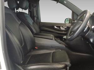Mercedes-Benz V-Class V300d Exclusive - Image 13