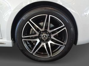 Mercedes-Benz V-Class V300d Exclusive - Image 15