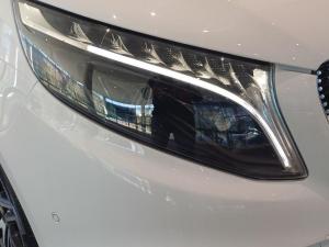 Mercedes-Benz V-Class V300d Exclusive - Image 18
