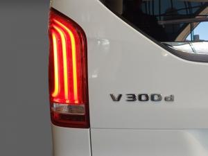 Mercedes-Benz V-Class V300d Exclusive - Image 19