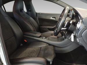Mercedes-Benz CLA CLA200 AMG Line auto - Image 13