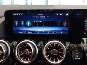 Mercedes-Benz GLA GLA200 Progressive - Image 11