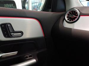 Mercedes-Benz GLA GLA200 Progressive - Image 17