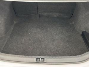 Toyota Corolla 1.6 Prestige - Image 20