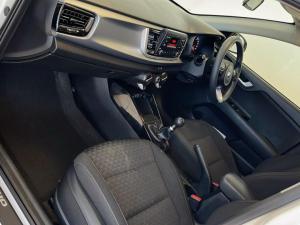 Kia Rio hatch 1.2 LS - Image 12