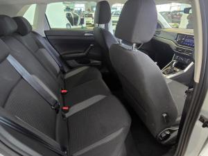 Volkswagen Polo hatch 1.0TSI Life auto - Image 13