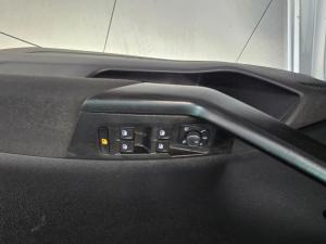 Volkswagen Polo hatch 1.0TSI Life auto - Image 18
