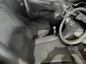 Toyota Etios sedan 1.5 Sprint - Image 5