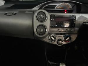 Toyota Etios sedan 1.5 Sprint - Image 8