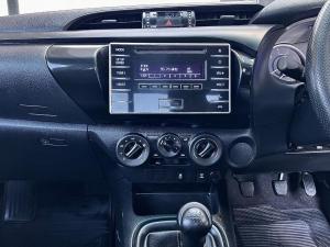 Toyota Hilux 2.4GD-6 SRX - Image 12