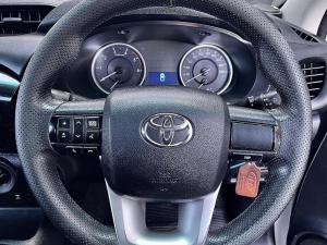 Toyota Hilux 2.4GD-6 SRX - Image 14