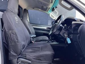 Toyota Hilux 2.4GD-6 SRX - Image 9