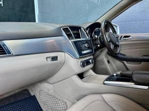 Mercedes-Benz ML ML350 BlueTec - Image 13